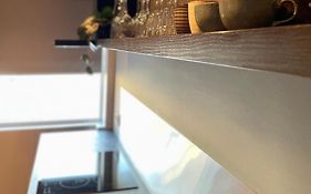 Modern Apartment With Hot Tub In Akureyri